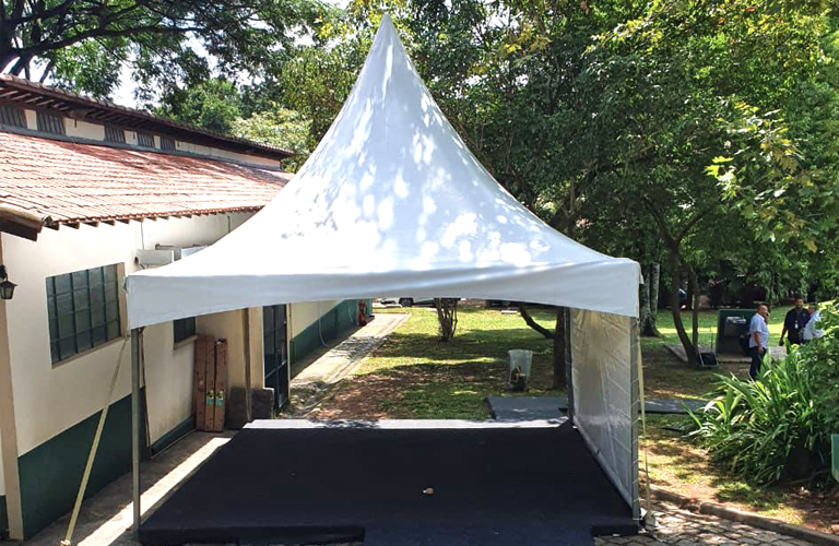 Tenda chapéu de bruxa da Tendas Pará
